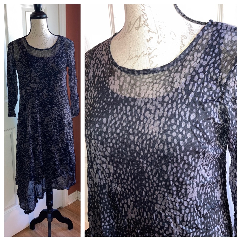 Designer Lisa Bayne Crinkle Asymmetric Sheer Overlay Midi Dress Black Grey XS